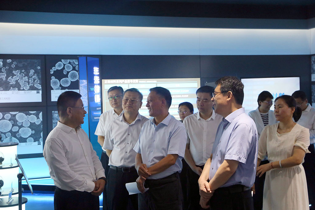 省科技厅厅长.jpg